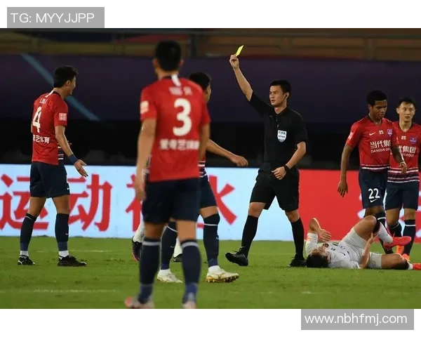 上海上港与重庆当代精彩对决录像回放全程回顾与分析 上海上港与重庆当代精彩对决录像回放全程回顾与分析