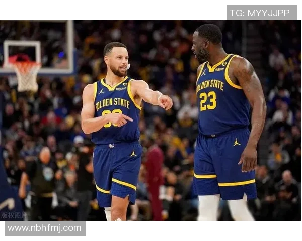 勇士与鹈鹕激战第三场15年经典对决再掀波澜赛场激情与荣耀交织