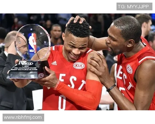 格兰卡纳里亚与帕纳辛的激烈对决揭示篮球战术的巅峰对抗