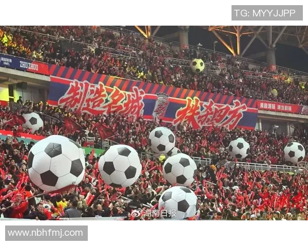 湘超处处是暖局面 雨夜之中更见真情